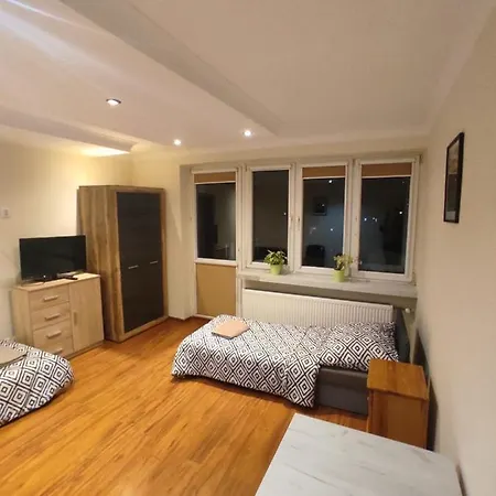Sloneczne Pokoje Apartment *
